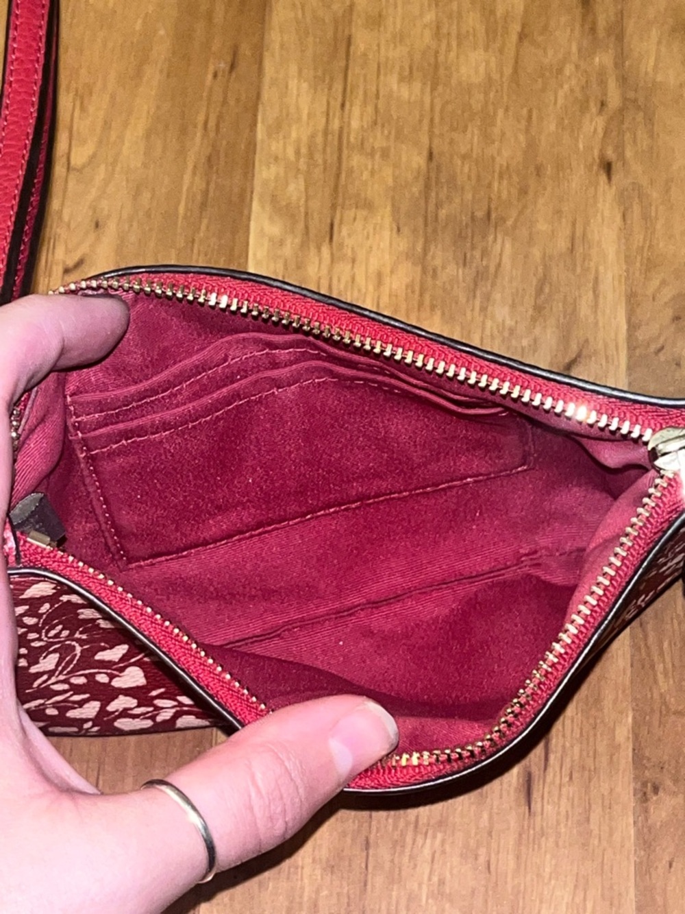 Coach Limited Edition Valentine’s Day Red and White Floral Wristlet - Picture 9 of 10